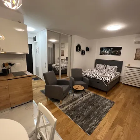 54 * 贝尔格莱德